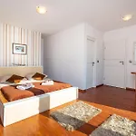 Prázdninový dům Five-bedroom In Novigrad *