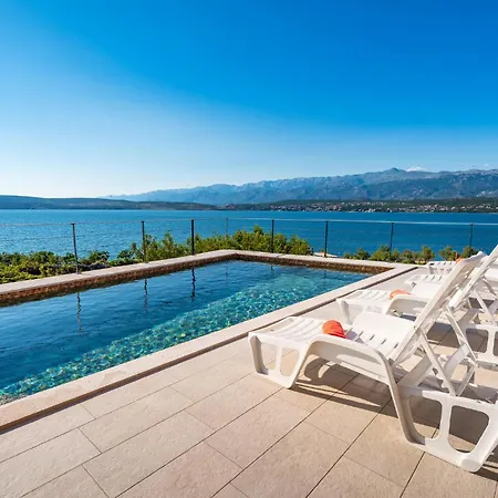 Ferienhaus Five-bedroom In Novigrad Novigrad (Dalmatia)