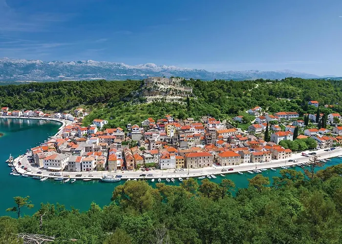 Five-bedroom In Novigrad Дом отдыха *