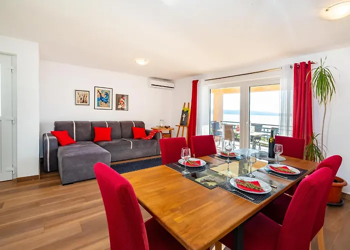 Five-bedroom In Novigrad Дом отдыха